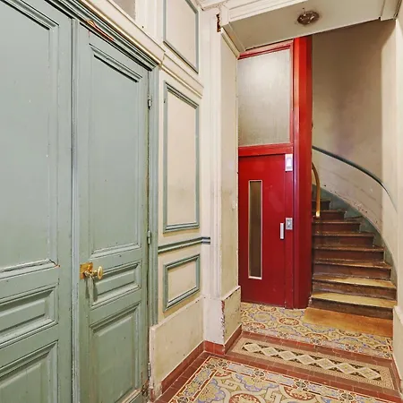 Apartman Ideally Located In The Heart Of